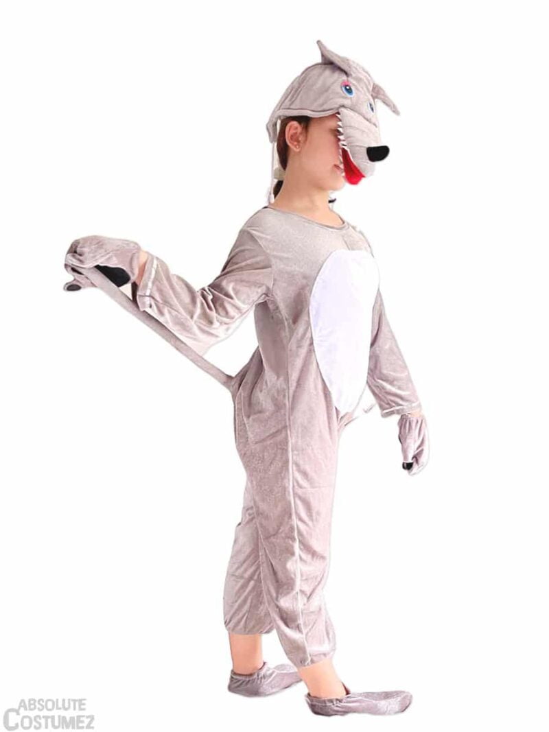 The wolf with pawns costume